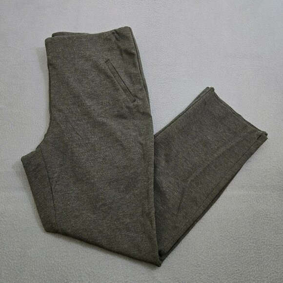 Chicos Fabulously Slimming Women 1 Short US M/8 Gray Straight Leg Stretch Pants - Picture 1 of 11